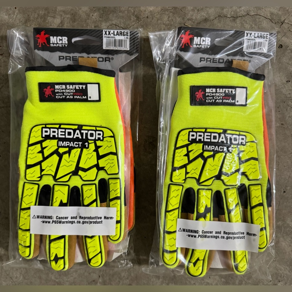 Set of 2 MCR Safety Gloves